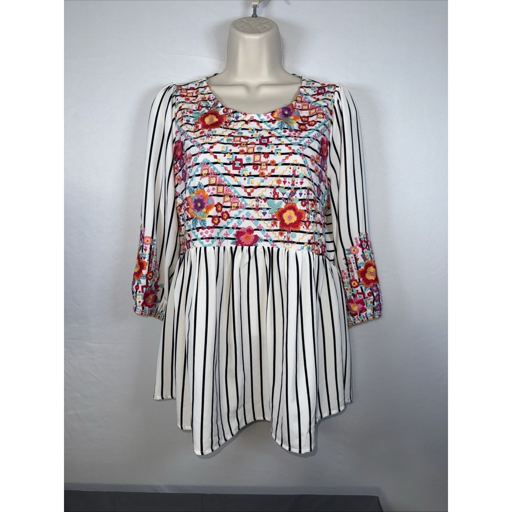 Savanna Jane Floral Embroidered  Top Blouse S‎ Round Neck 3/4  Sleeve